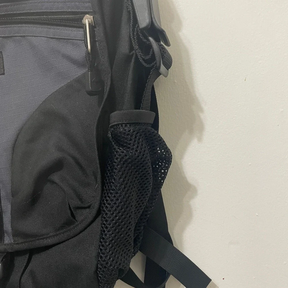 Columbia Sportswear Company Messenger Bag Black Grey Adjustable‎ Strap
